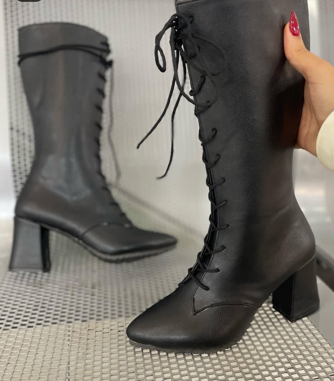 پوتین زنانه مدل هزار بند